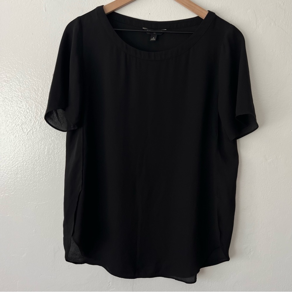Banana Republic Black Semi-sheer Tuckable Short Sleeve Blouse